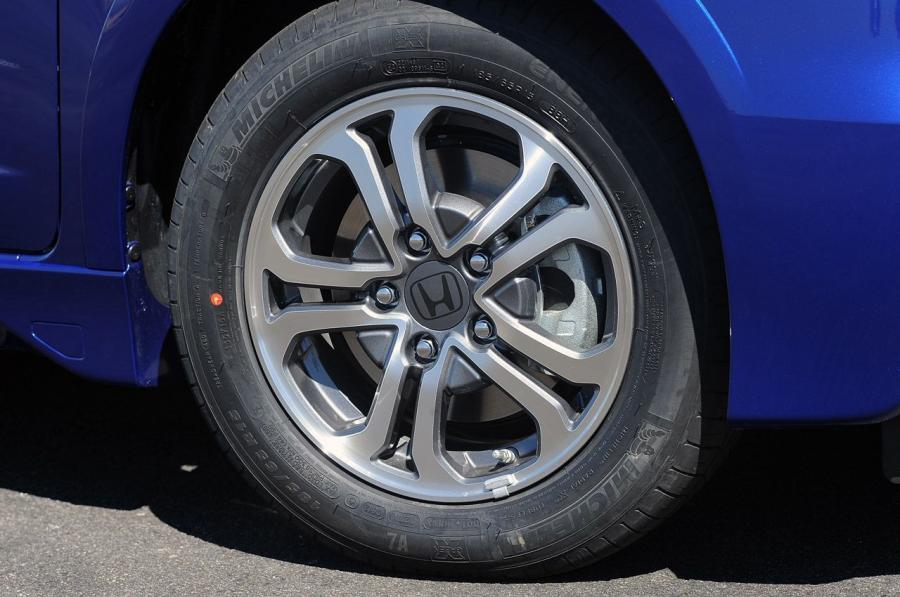  Honda Fit EV 2013 года  (фото 54 из 64)